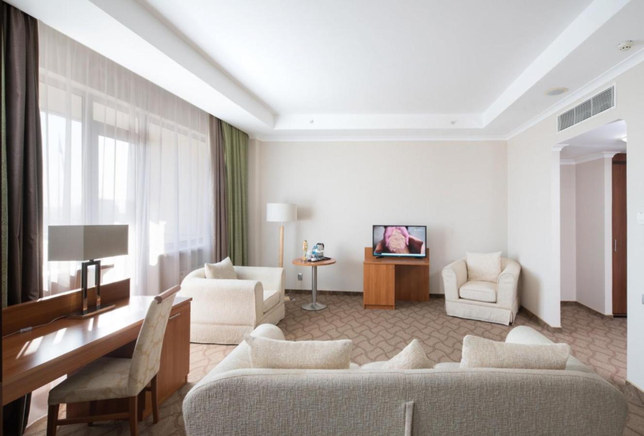 Hotel Duman Nur-Sultan  Exterior photo