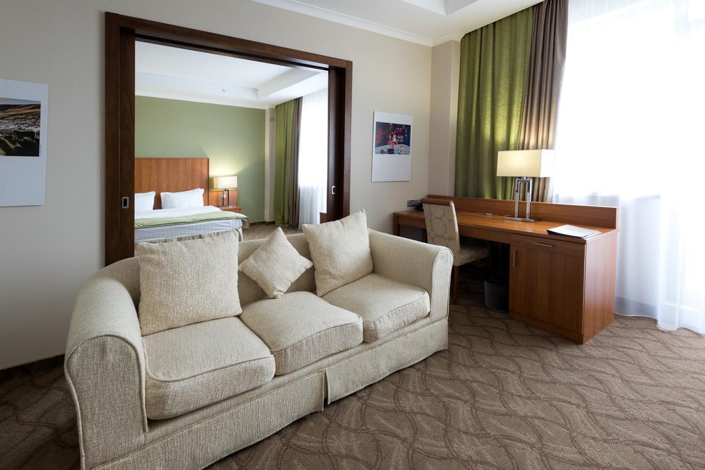 Hotel Duman Nur-Sultan  Exterior photo